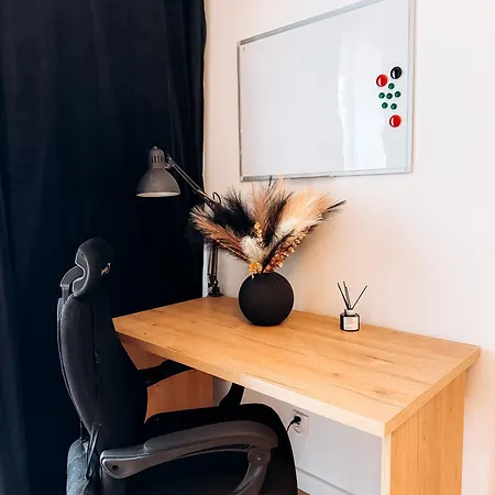 Cozy Corner 포즈난